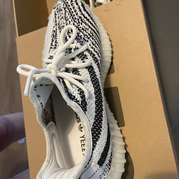 Adidas Yezzy Boost 350 - Picture 4 of 6